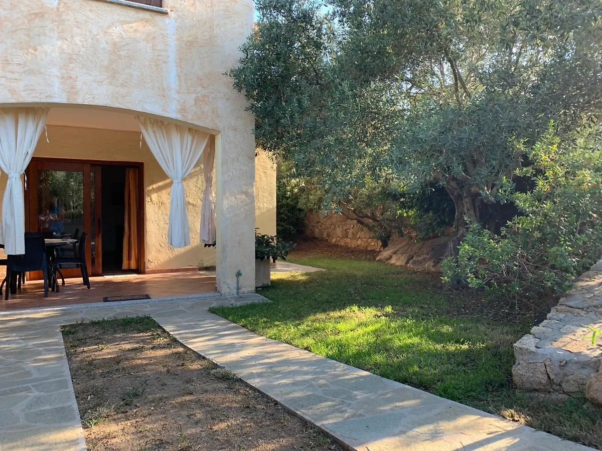Caposchiera Indipendente. Villa San Teodoro  0*, San Teodoro (Sardinia) Italy