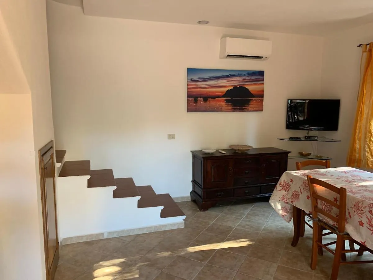 Holiday home Caposchiera Indipendente. Villa San Teodoro  Italy